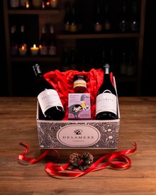 Estate wine and treats gift pack